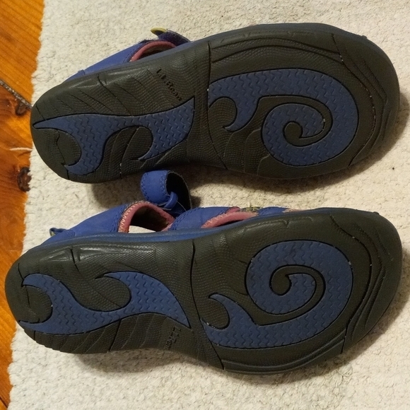 LL Bean Girl's Sz 2 Hiking Water Sandals. - Picture 4 of 4